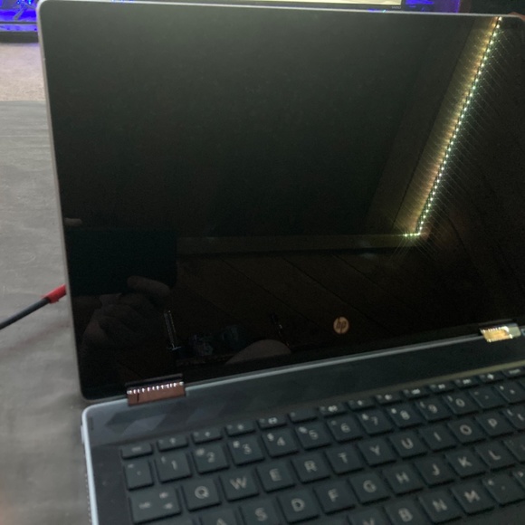 Computer - Picture 3 of 3